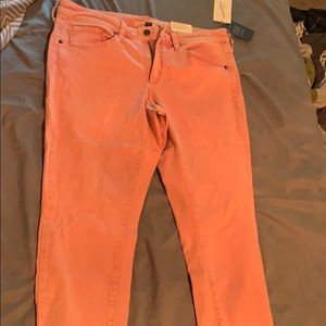 Mid rise skinny jeans